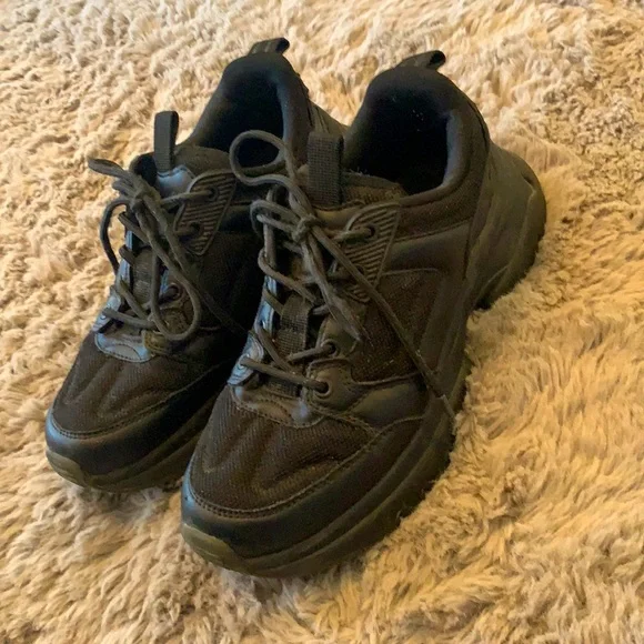 ZARA CHUNKY BLACK SNEAKERS - Picture 3 of 9